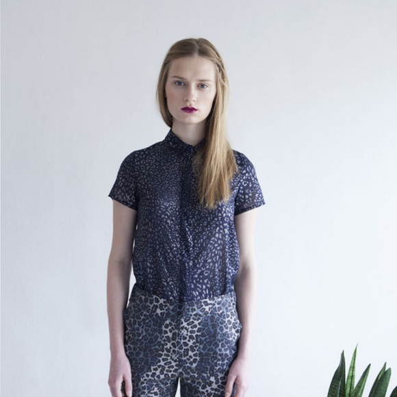 Blue and metalic leopard print top - Picture 2 of 5